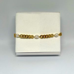 TITANIUM STEEL & PEARL BRACELET IN GOLD